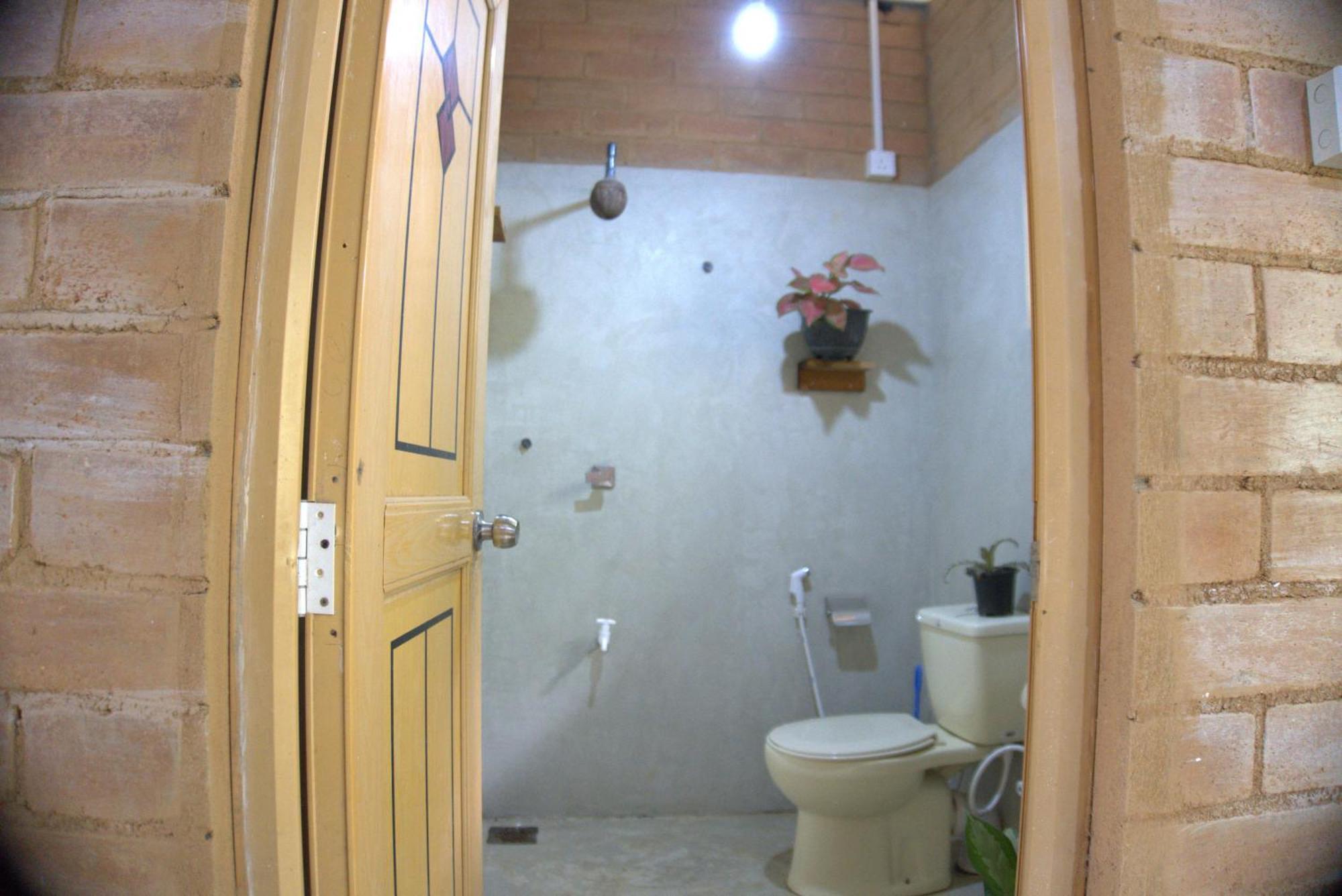 Passionfruit Homestay Matara Bagian luar foto