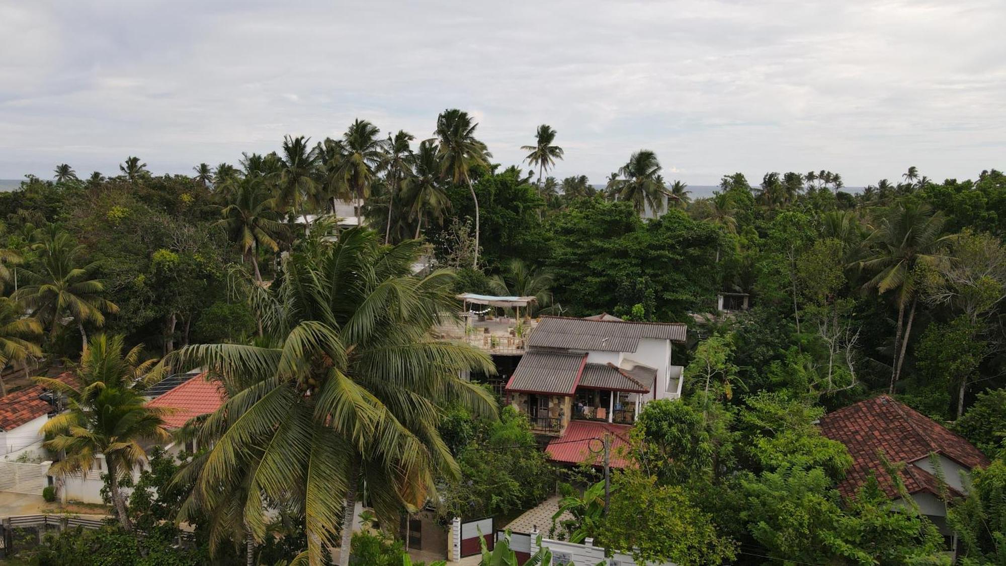 Passionfruit Homestay Matara Bagian luar foto